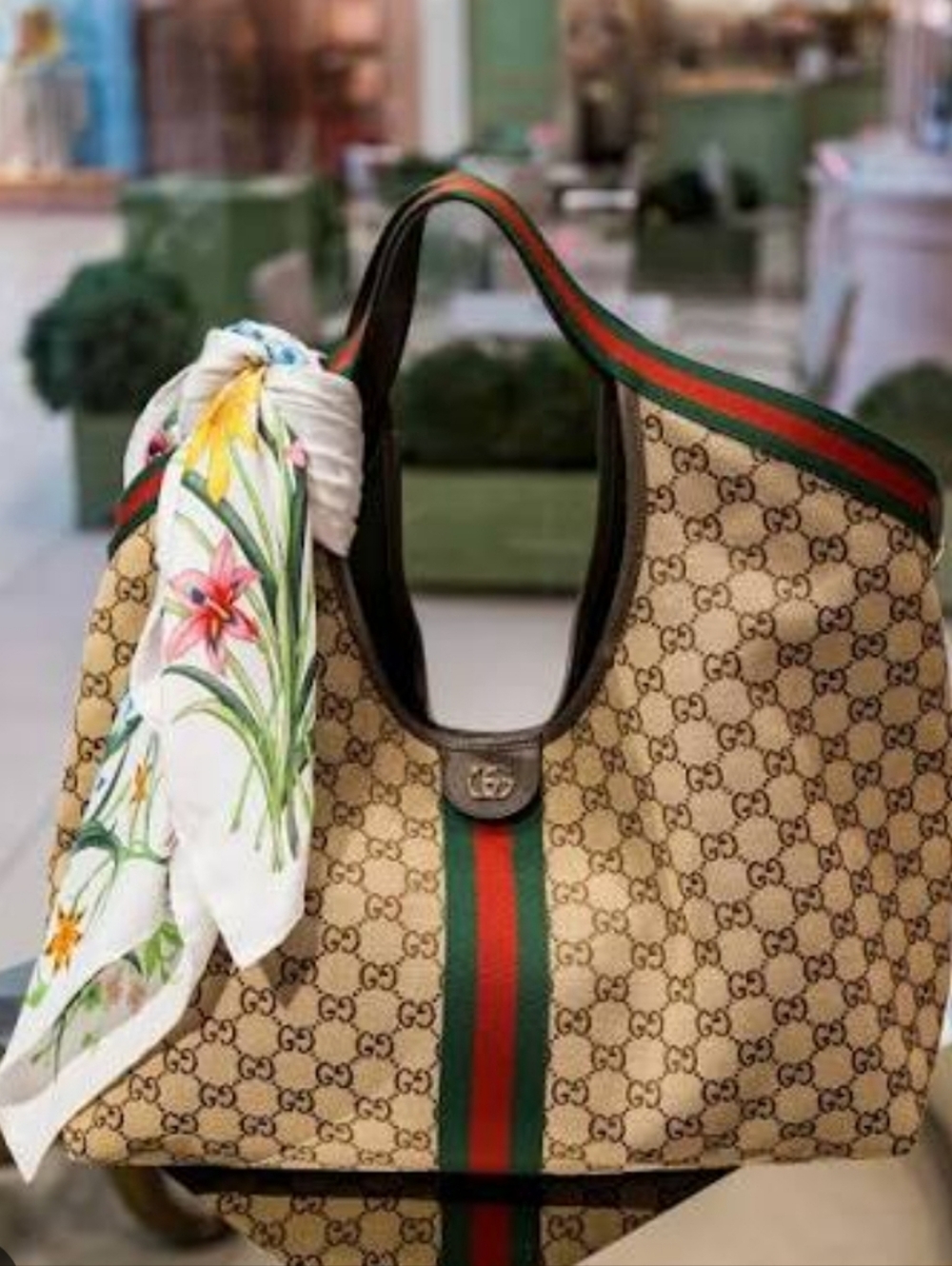 Supreme GIG LARGE Shoulder Bag w/ Green-Red Web Stripe w/pouchet - Picture 3 of 9